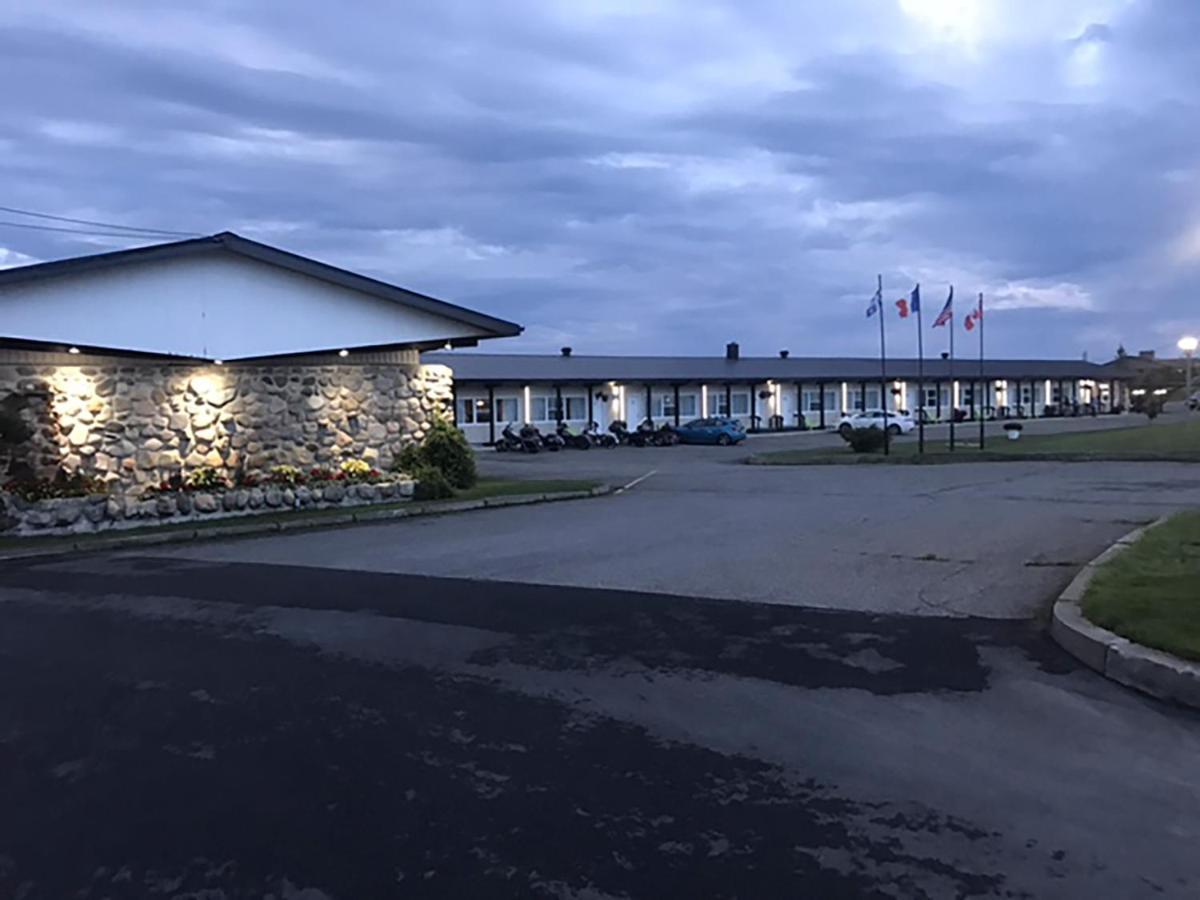 Motel La Marina Matane Zewnętrze zdjęcie